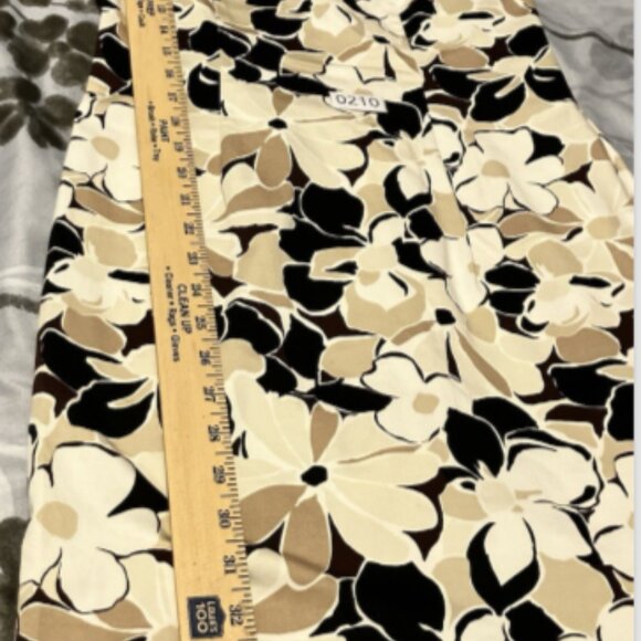 Vany New York Ladies Size 6 Multicolor Sleeveless cotton blend Floral Dress - Picture 16 of 16